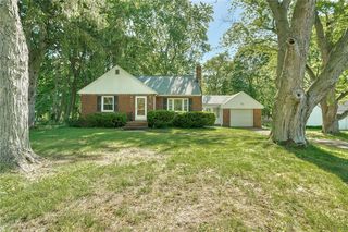 606 Bay Rd, Webster, NY 14580