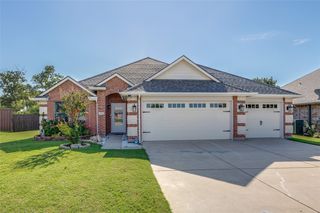 1079 Oakbrook St, Prosper, TX 75078