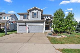 8700 W  166th St, Overland Park, KS 66085