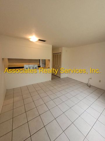 710 NW 16th Ave  #5, Gainesville, FL 32601