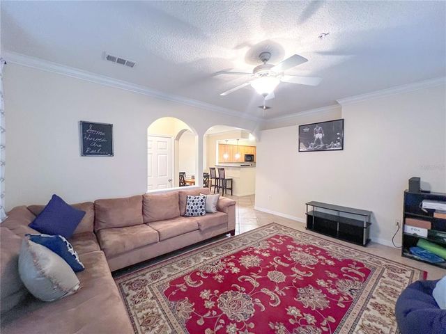 1257 SW 9th Rd #106, Gainesville, FL 32601