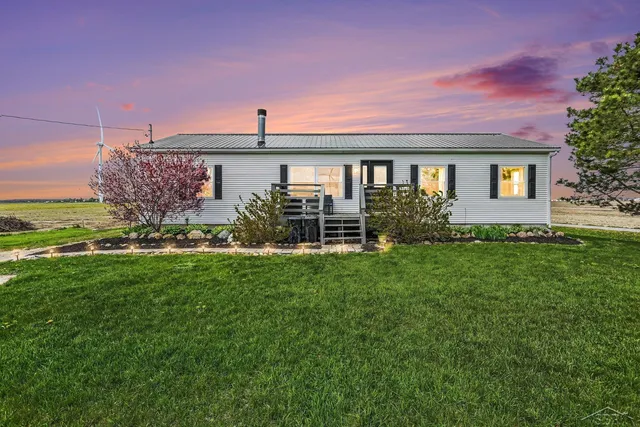 4405 N  Merrill Rd, Merrill, MI 48637