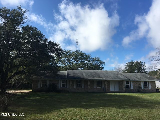 3705 Avon Ave, Moss Point, MS 39563