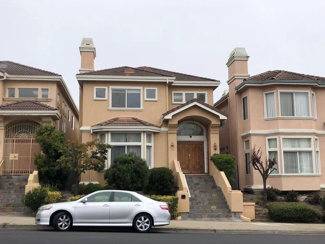 191 Eastmoor Ave, Daly City, CA 94015