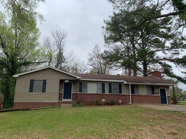 1348 Marydale Dr, Jackson, MS 39212