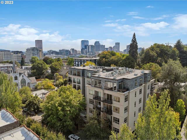 1930 NW Irving St   #202, Portland, OR 97209