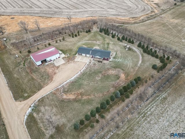 25382 454th Ave, Montrose, SD 57048