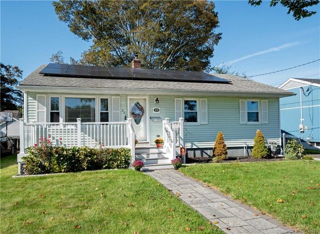 29 Avery Ave, Milford, CT 06460