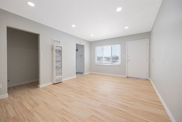 249 San Jacinto Dr, San Diego, CA 92114