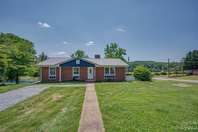 199 Crestview St, Rutherfordton, NC 28139