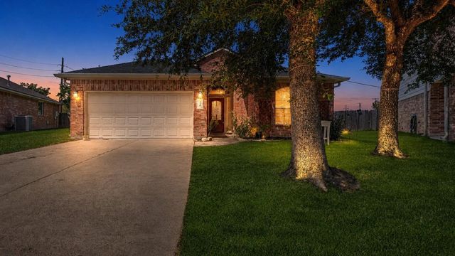 8330 Rusty Blackhaw Ln, Baytown, TX 77523