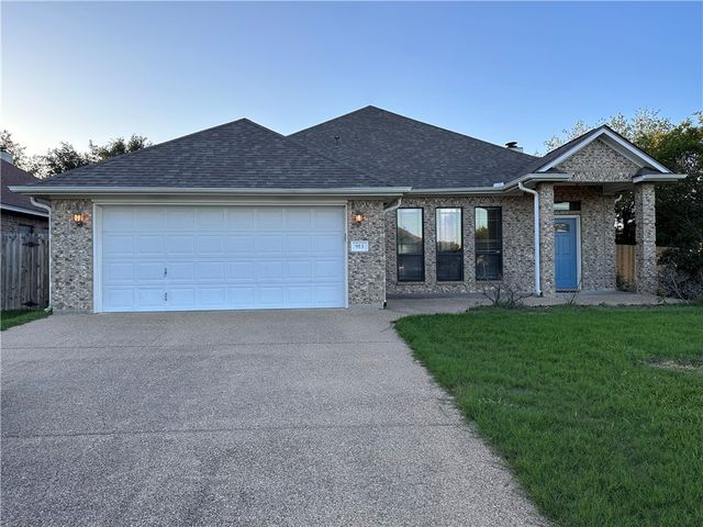 913 Delrey Dr, College Station, TX 77845