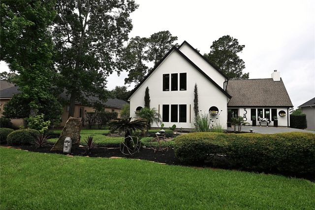 38 Fairway Park, Montgomery, TX 77356