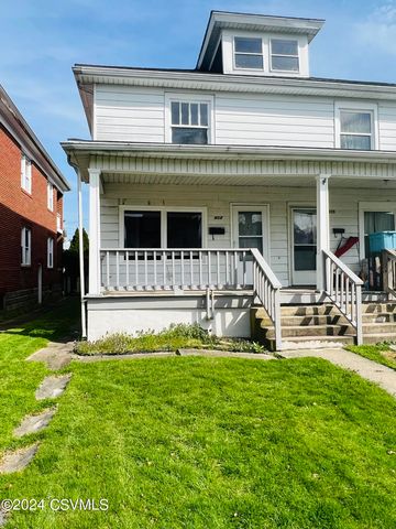 417 8th St, Selinsgrove, PA 17870
