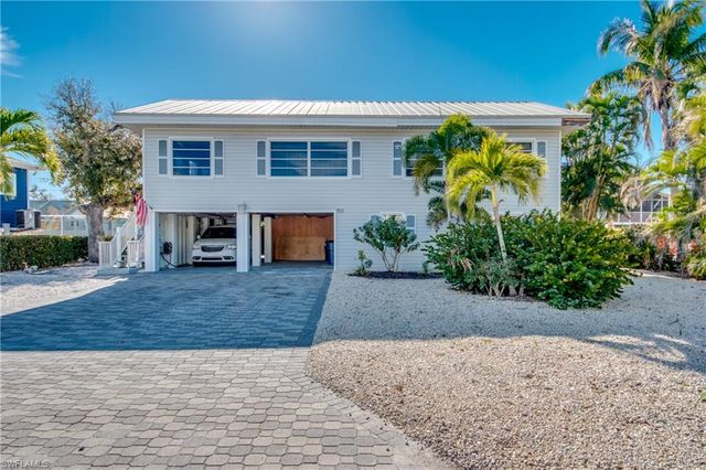 150 Gulf Island Dr, Fort Myers Beach, FL 33931