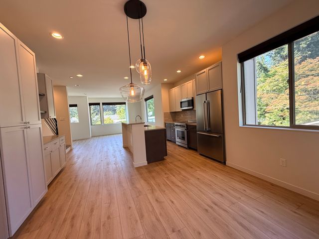 18526 Densmore Ave N #C, Shoreline, WA 98133