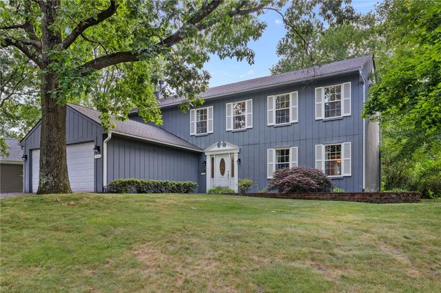 215 Lafayette Dr, Cranberry Township, PA 16066