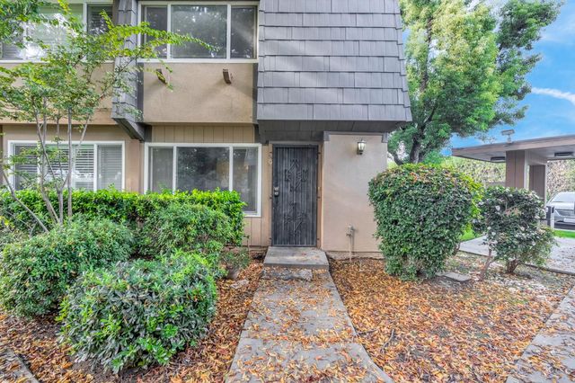 5138 E  Ashlan Ave #101, Fresno, CA 93727