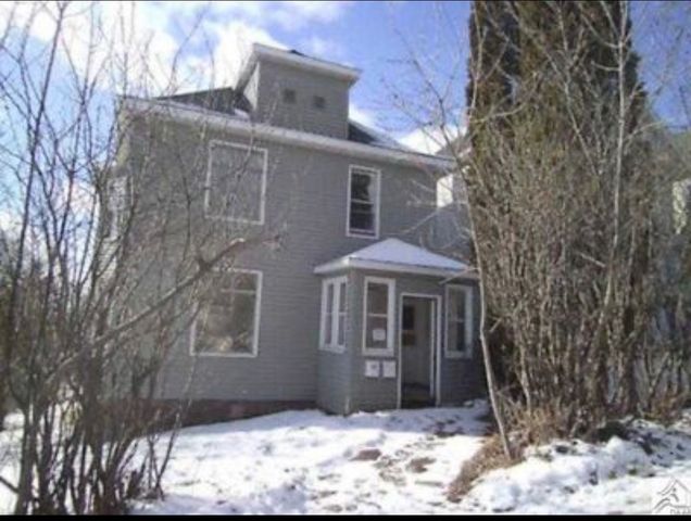 417 N  27th Ave W #1, Duluth, MN 55806