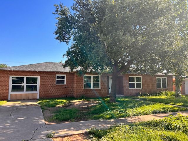 1205 E  Cardwell St, Brownfield, TX 79316