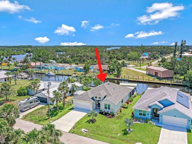 2214 Isle Of Pines Ave, Fort Myers, FL 33905