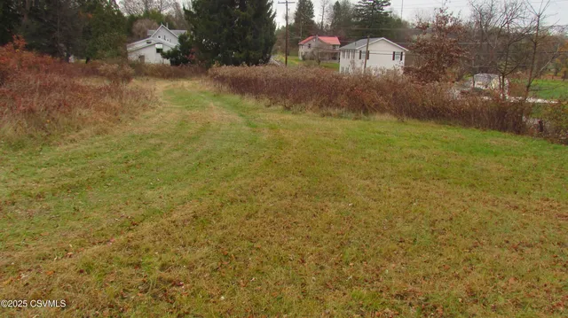 Golf Course Rd, Milton, PA 17847