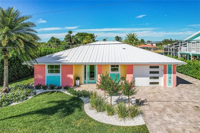 3345 Stabile Rd, Saint James City, FL 33956