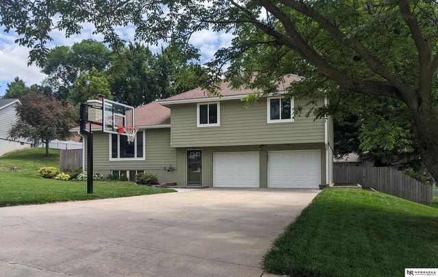 11517 Meredith Cir, Omaha, NE 68164