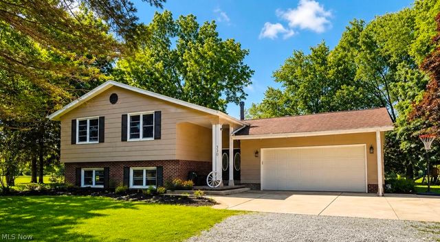 330 Spell Rd, Kent, OH 44240