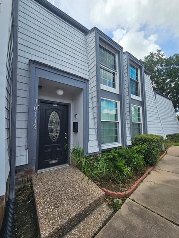 10112 Beekman Place Dr, Houston, TX 77043
