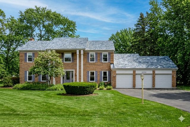 25707 N  Eagle Dr, Mundelein, IL 60060