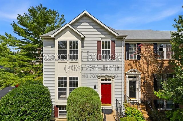 6514 Osprey Point Ln, Alexandria, VA 22315