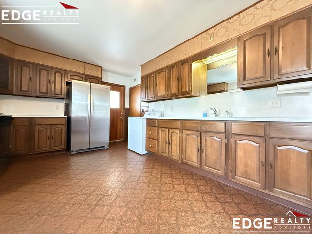 241 Boylston St, Watertown, MA 02472