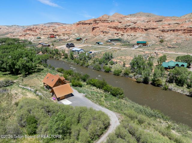 6198 US Highway 26, Dubois, WY 82513