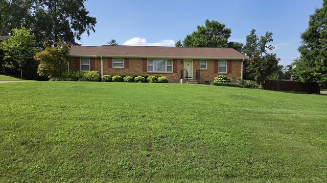 2401 Ridgeland Dr, Nashville, TN 37214