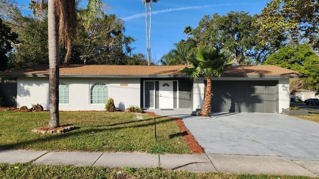 1920 N  Highland Ave, Clearwater, FL 33755