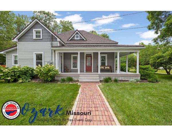 109 N 8th Street, Ozark, MO 65721