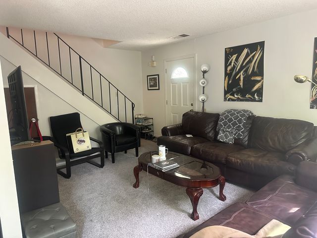 1341 Drake Dr #D, Davis, CA 95616