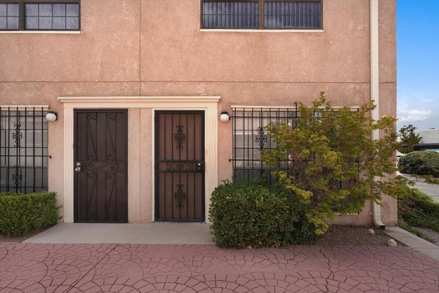 6041 Sequoia Rd   NW #D14, Albuquerque, NM 87120