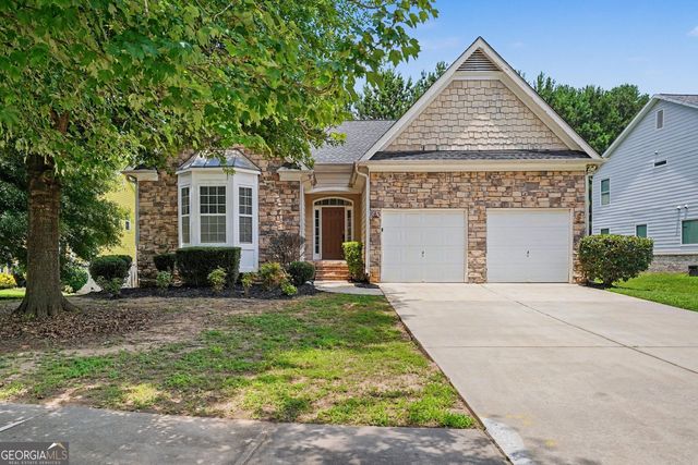 362 Southgate Dr, Locust Grove, GA 30248