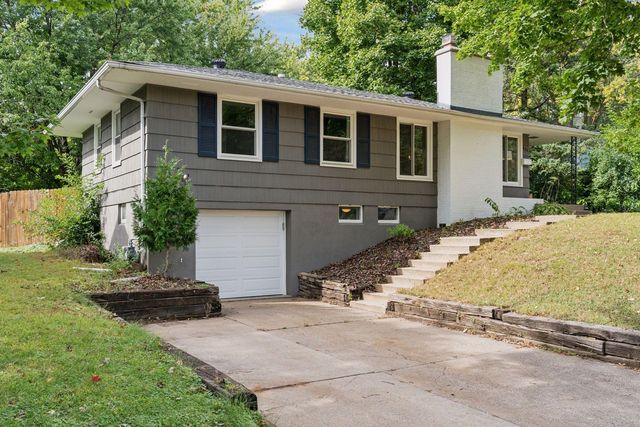 420 Harrison Ave S, Hopkins, MN 55343