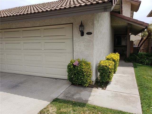 132 Oak Forest Cir, Glendora, CA 91741