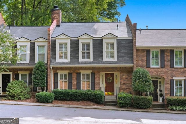 12 Queen Victoria Pl NE, Atlanta, GA 30342