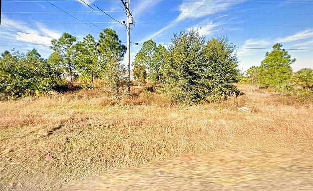 856 Eisenhower Blvd #14, Lehigh Acres, FL 33974