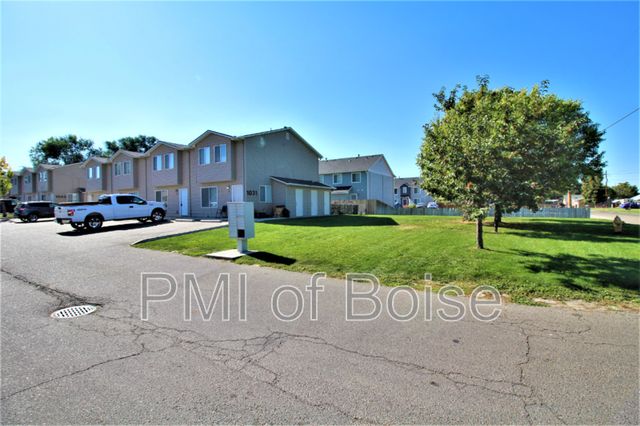 1059 E  Iowa Ave #1, Nampa, ID 83686