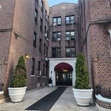 590 Parkside Ave #3AW, Brooklyn, NY 11226