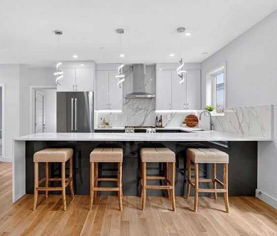 21-21A Kent Ct #1, Somerville, MA 02143