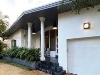 1031 NE 81st St, Miami, FL 33138