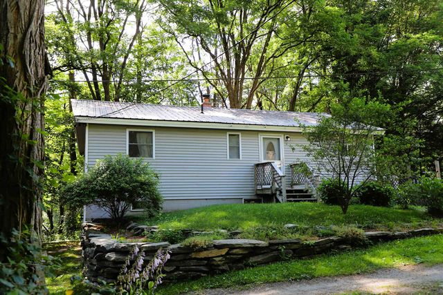 32 Sugar Maple Drive, E Dummerston, VT 05346