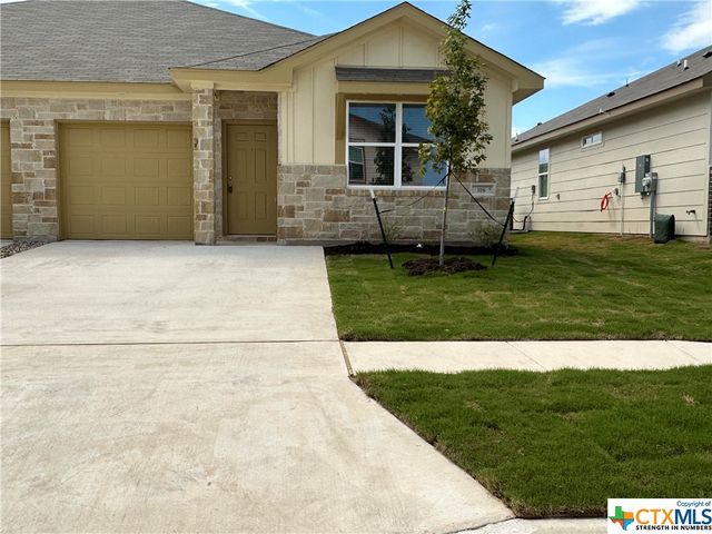 318 Valley Dr, Copperas Cove, TX 76522